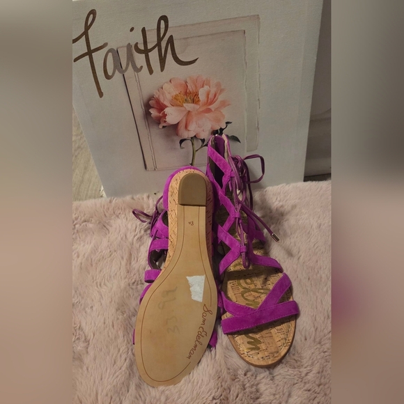 Sam Edelman Fuchsia Strappy Sandals - Picture 4 of 5